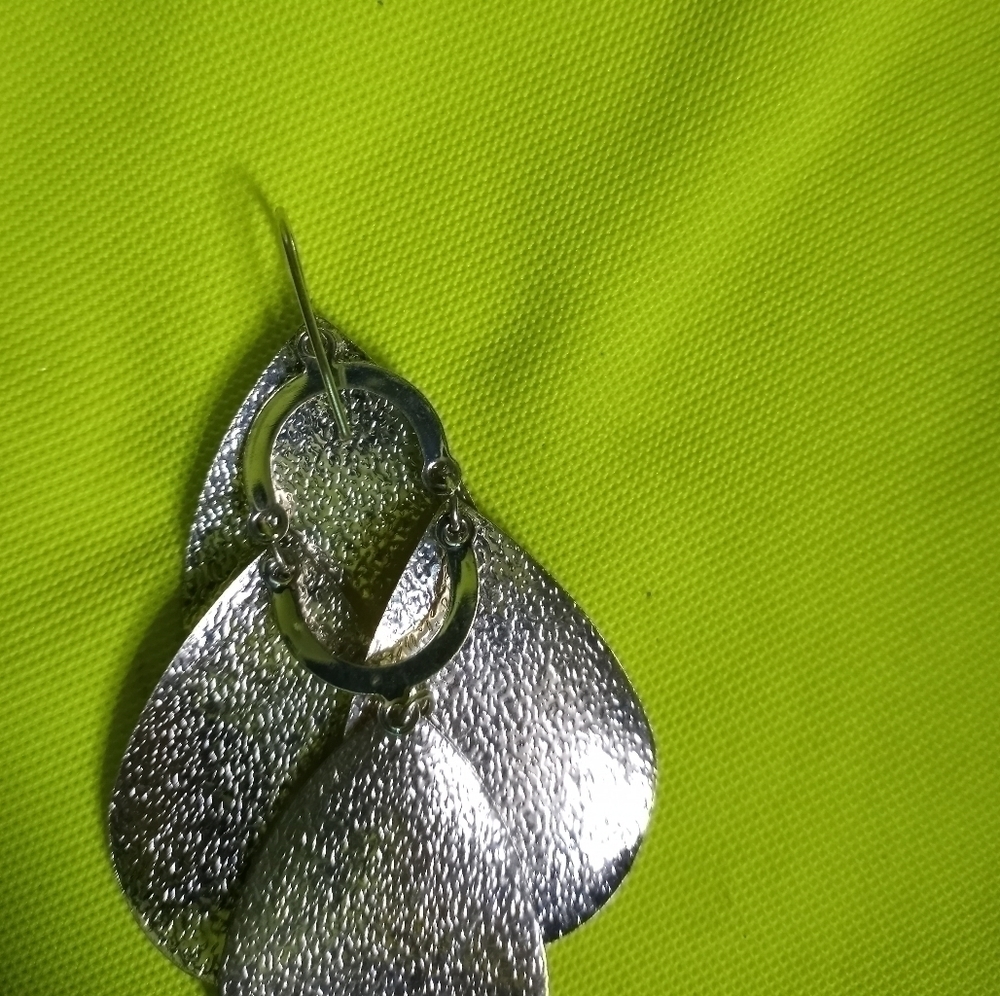 Silvertone Large Dangle Wire Earrings - image 4